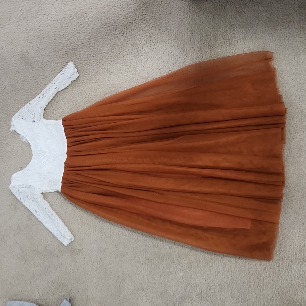 Girls dress
